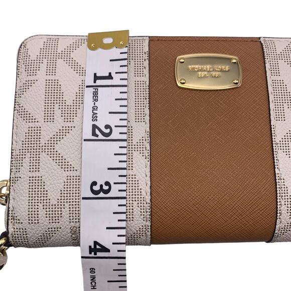 NWT Michael Kors Jet Set Long Multifunction Phone Case Wallet Wristlet main image 4